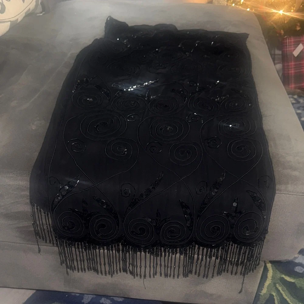 100% Silk CACHE beaded Shaw Elegant Black Scarf with Sequin Accents - Picture 3 of 7